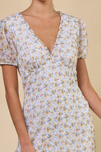 Load image into Gallery viewer, Womens Floral Print Chic Dress
