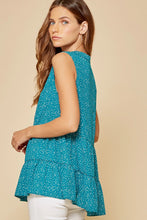 Load image into Gallery viewer, Sleeveless Shirt
