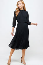 Load image into Gallery viewer, Womens Black Mock Neck Long Sleeve Pleated Midi Dress
