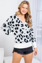 Load image into Gallery viewer, Leopard print v-neck long sleeve sweater
