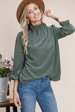 Load image into Gallery viewer, Womens Fall clothing
