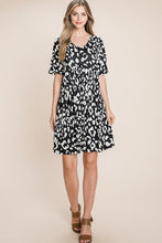 Load image into Gallery viewer, Womens Black Round Neckline Short Sleeve Animal Print Dress
