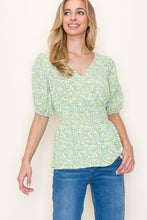 Load image into Gallery viewer, Womens Green Warp Front with Snap Button Top
