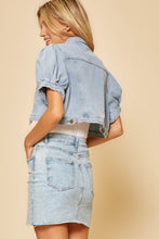 Load image into Gallery viewer, Denim Crop Jacket
