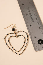 Load image into Gallery viewer, Womens Black Heart Earrings
