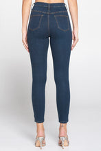 Load image into Gallery viewer, Women High-Rise Skinny Jeans - Lovell Boutique
