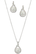 Load image into Gallery viewer, Pearl Necklace and Earring Set
